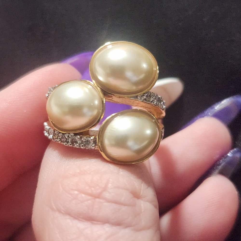 Gold Pearl Trio Statement Ring - Classic Women's Jewelry